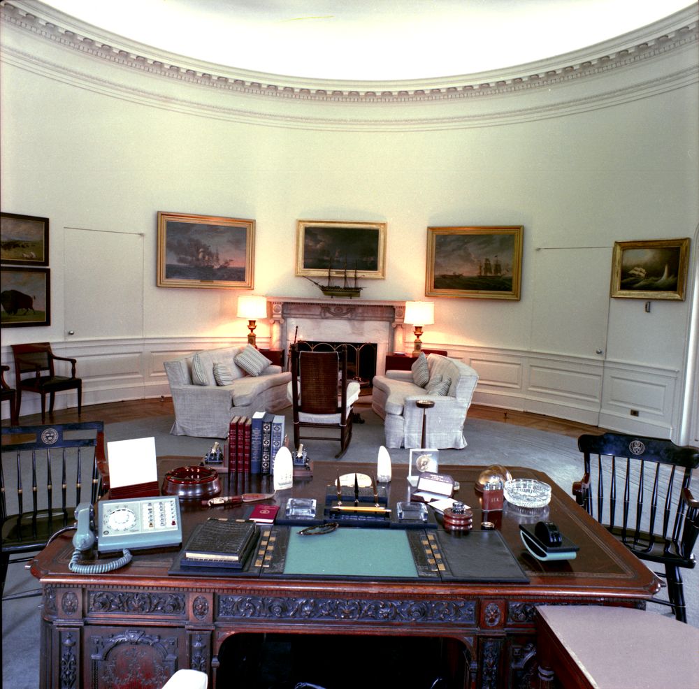 President John F Kennedy JFK USA Oval Office White House Framed Photo Picture 